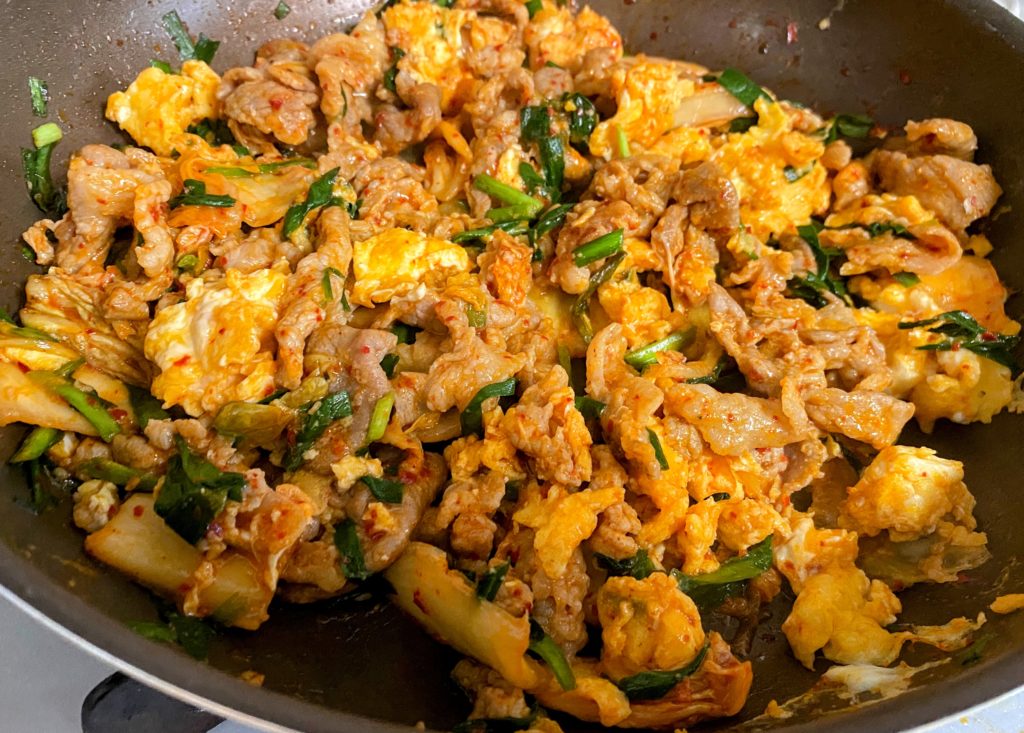 豚キムチニラ玉