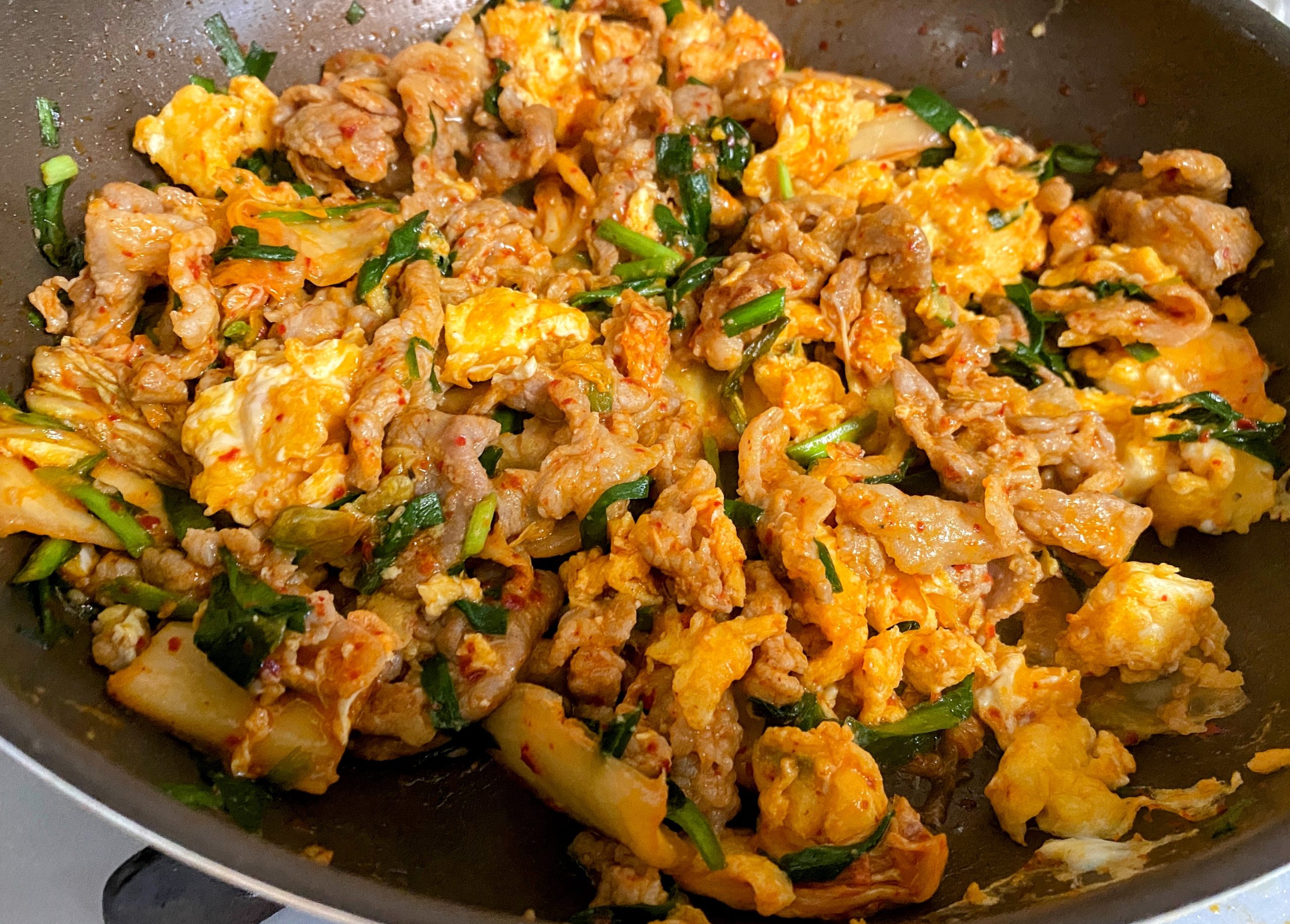 豚キムチニラ玉